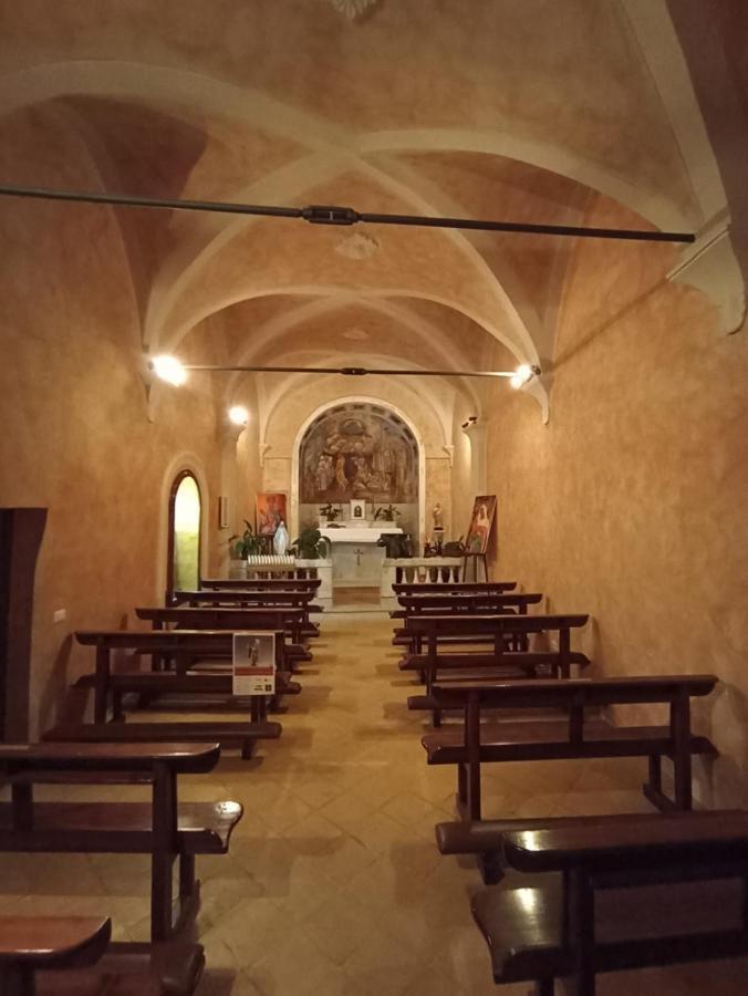 Central Gh Formia Extérieur photo