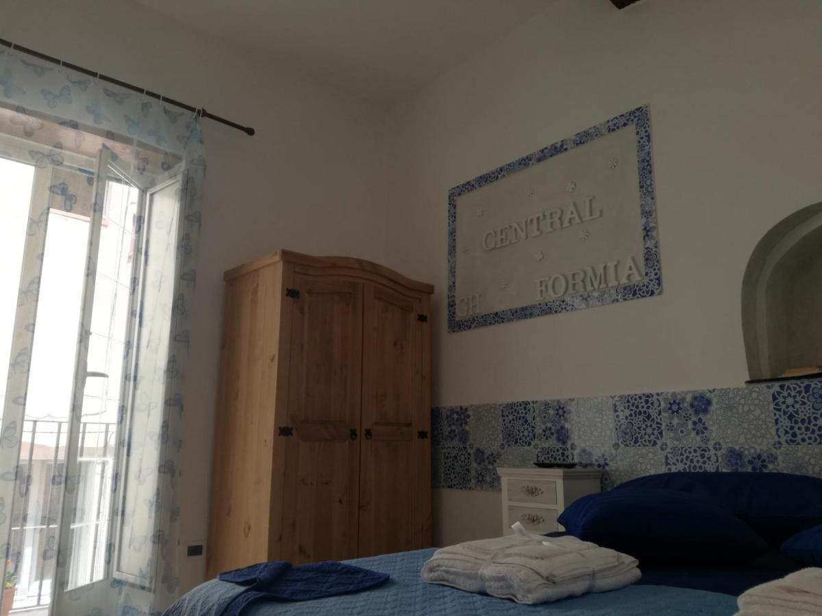 Central Gh Formia Extérieur photo